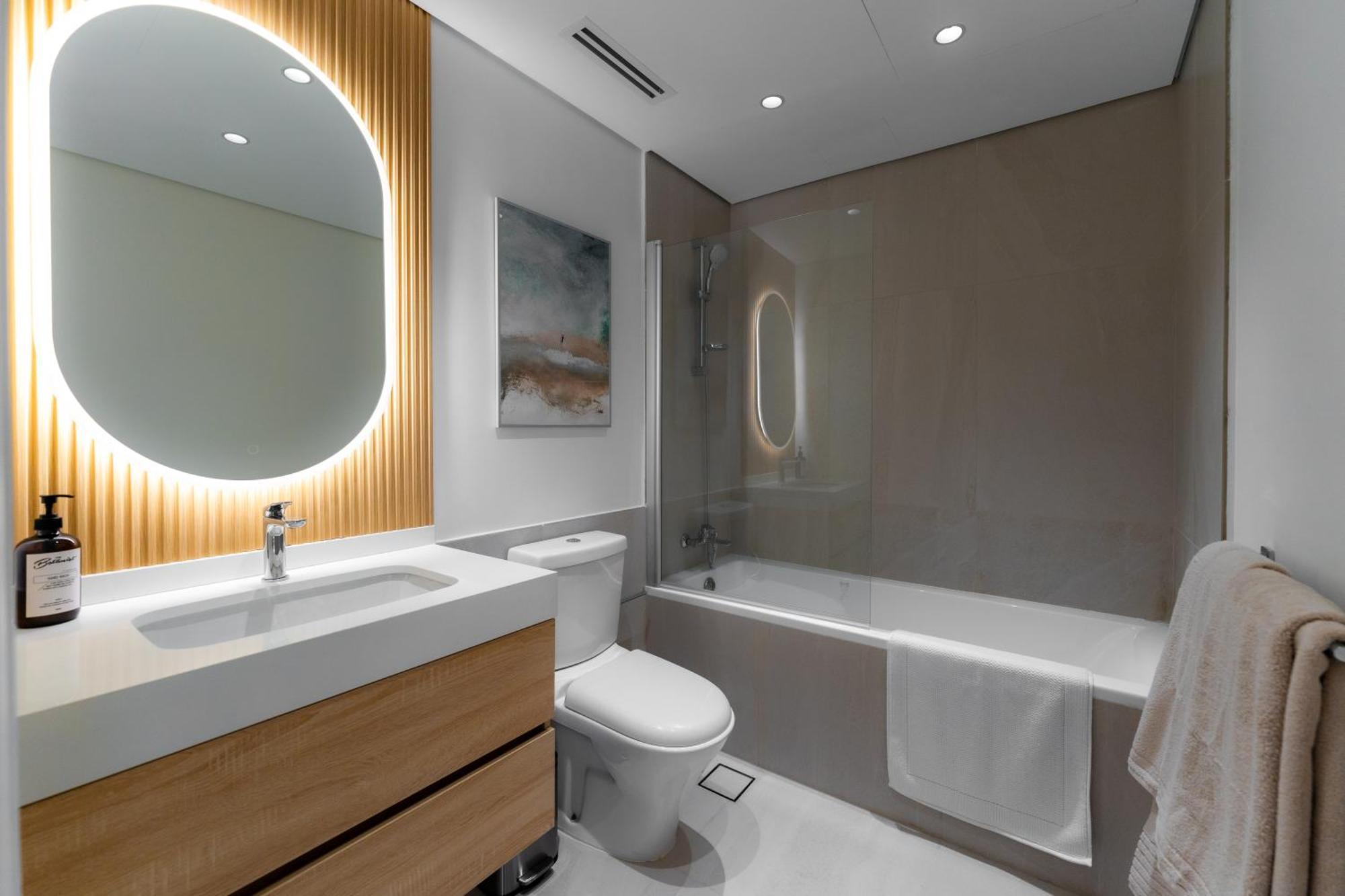 Villa Luxury In Ranches 1, On Pool And Park